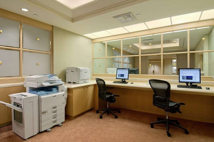 Business Center 66 of 79